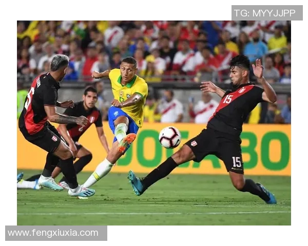 秘鲁足球明星的辉煌历程与对国家队的贡献分析 秘鲁足球明星的辉煌历程与对国家队的贡献分析