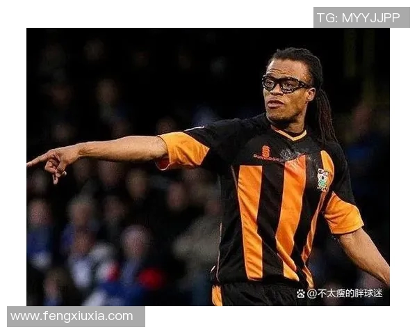 荷兰国际足球明星的辉煌历程与对足球的深远影响 荷兰国际足球明星的辉煌历程与对足球的深远影响