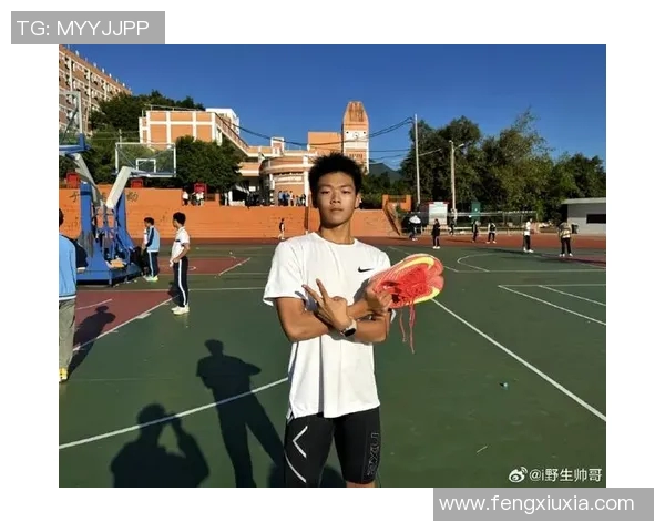 黑皮体育生逆袭成足球明星的励志故事与奋斗历程揭秘 黑皮体育生逆袭成足球明星的励志故事与奋斗历程揭秘